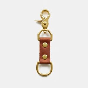 The Kestrel Keychain | full grain leather and solid brass hardware | hazelnut